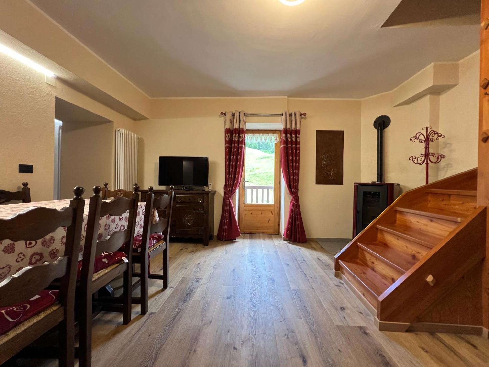 Maison Marcoz - Appartamenti Vacanze Etroubles Dış mekan fotoğraf